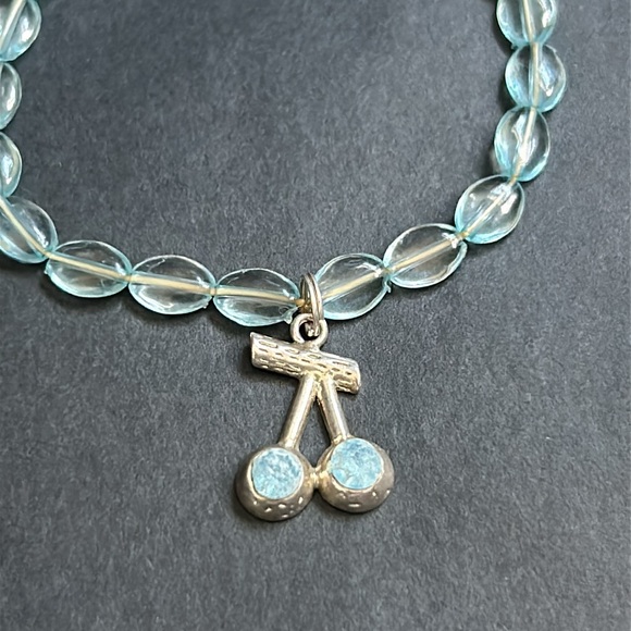 Women’s vintage dainty‎ baby blue/silver beaded cherry charm bracelet one size - Picture 2 of 7